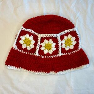 🔴New Handmade Red Crochet Hat with Floral Pattern